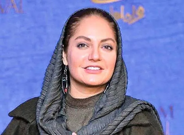 استوری دردناک مهناز افشار دقایقی بعد از فوت مادرش