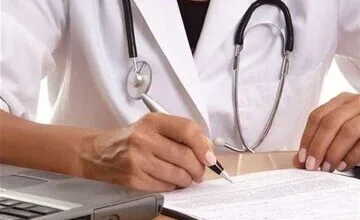 پزشکان و پرستاران افغان در ایران؛ این یک شوخی است!